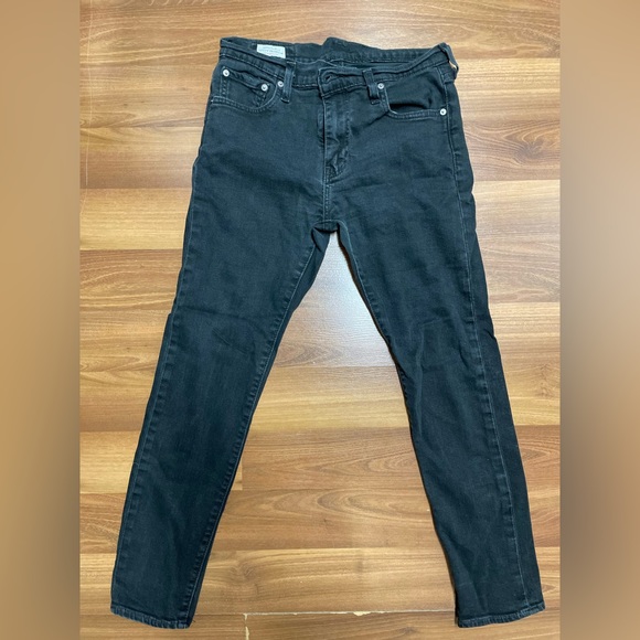 Levi’s 512 jeans black fit more like a 29 such nice jeans - Picture 2 of 5